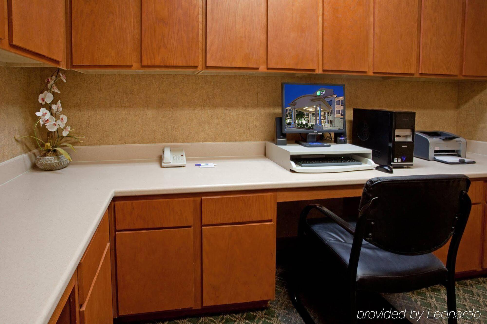 Holiday Inn Express & Suites Austin Nw - Lakeline By Ihg Экстерьер фото