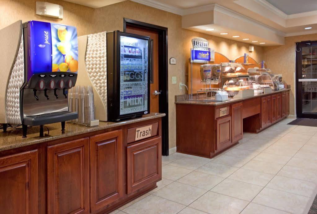 Holiday Inn Express & Suites Austin Nw - Lakeline By Ihg Экстерьер фото